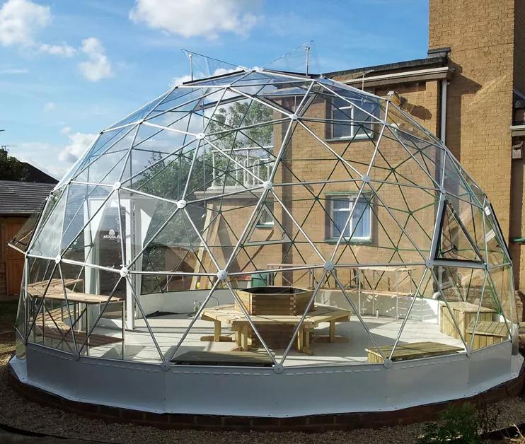 【玻璃阳光房】阳光房原来还有球形的，真羡慕有院子的朋友，建个玻璃房又美又酷